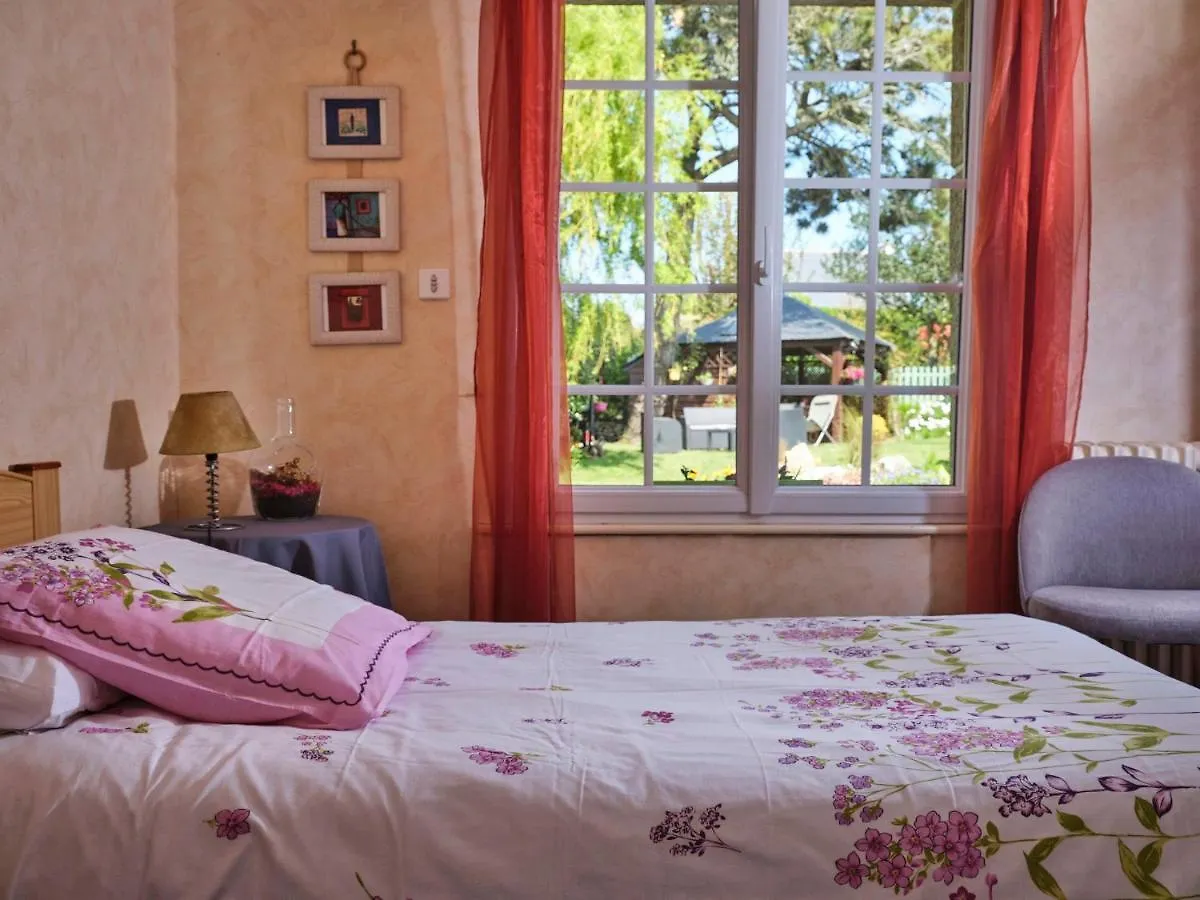 Bed and Breakfast Les Roses Santec Frühstückspension