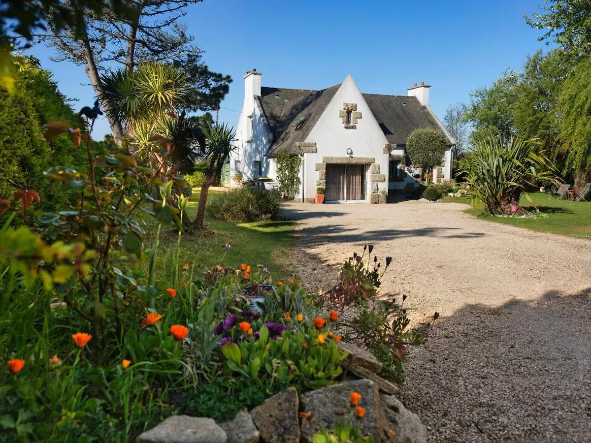 *** Frühstückspension Bed and Breakfast Les Roses Santec Frankreich