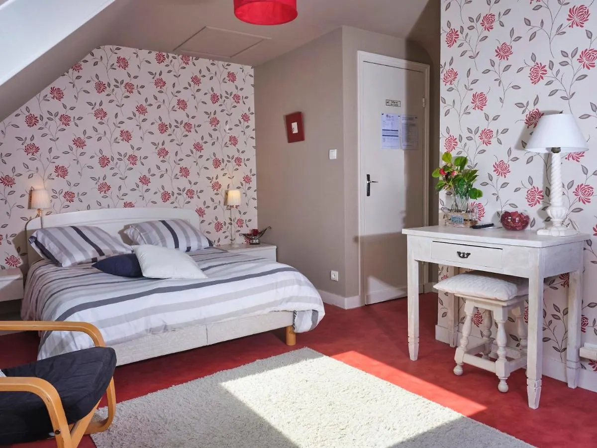 Bed and Breakfast Les Roses Santec Frühstückspension