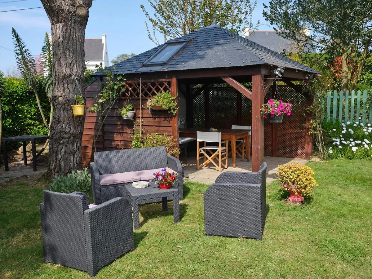 Bed and Breakfast Les Roses Santec Frankreich
